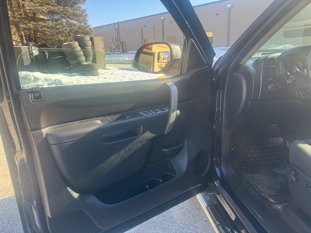 2011 GMC Sierra Image 6