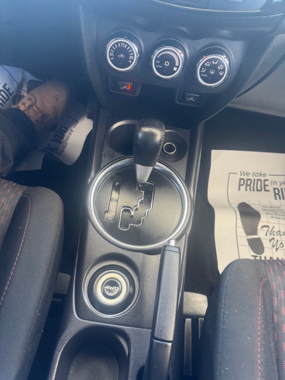 2017 Mitsubishi Outlander Image 11