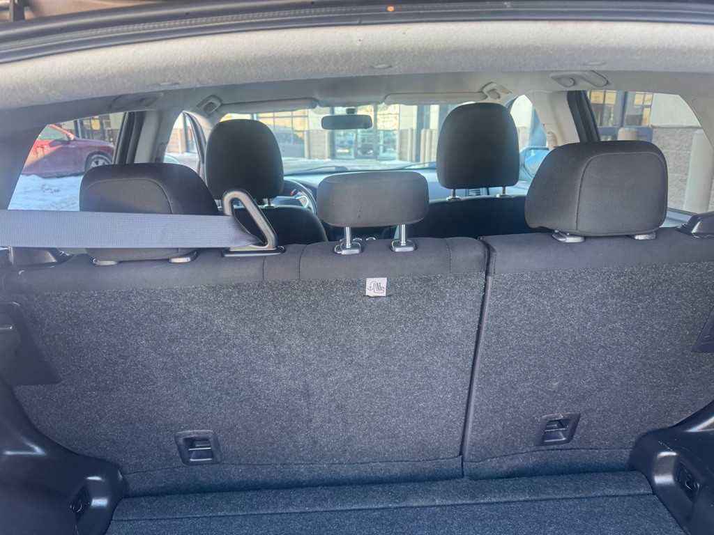 2017 Mitsubishi Outlander Image 12