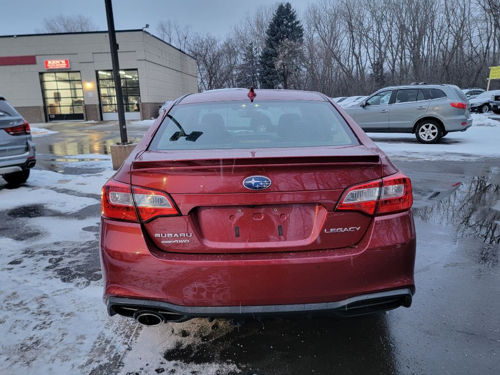 2018 Subaru Legacy Image 8