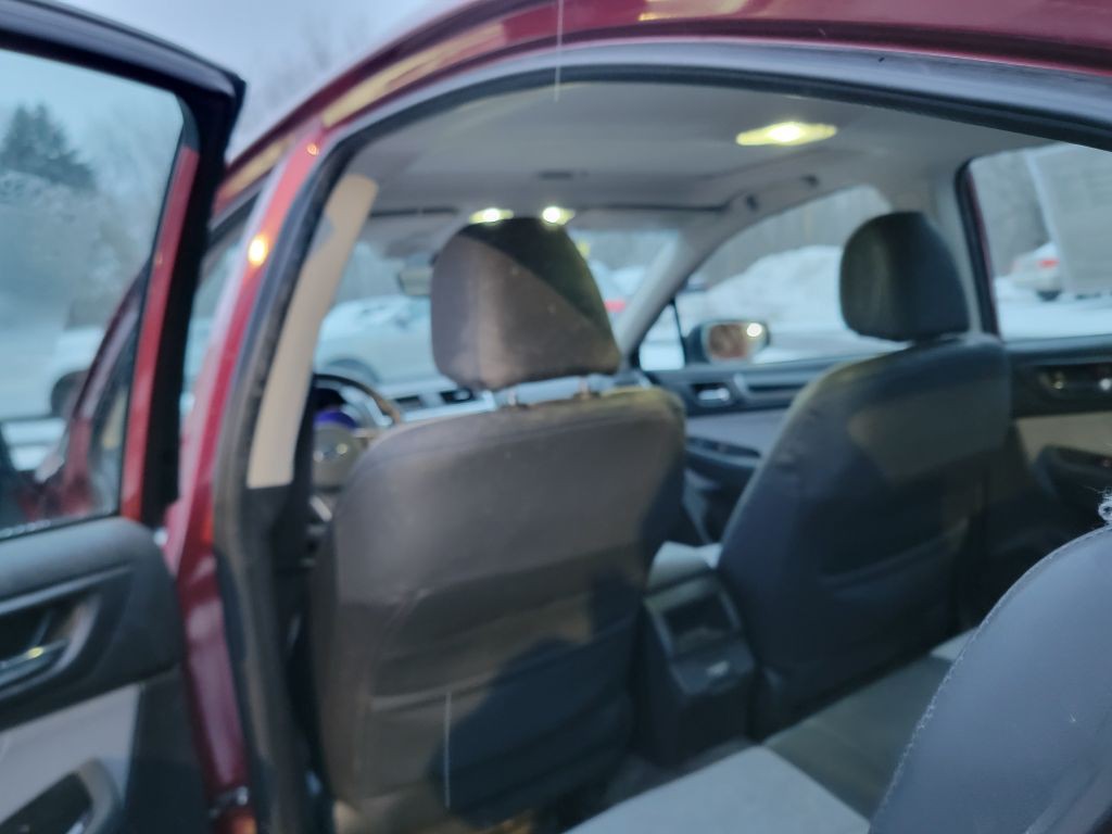 2018 Subaru Legacy Image 11