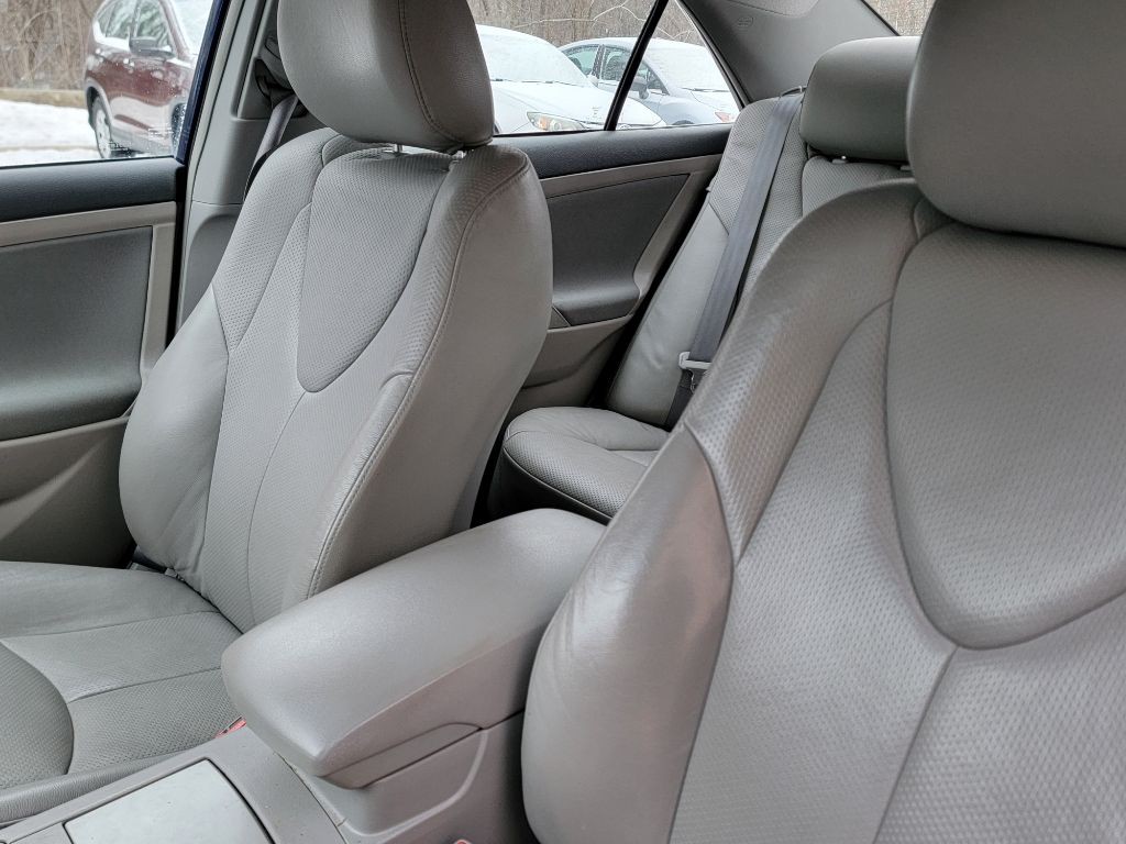2009 Toyota Camry Image 12
