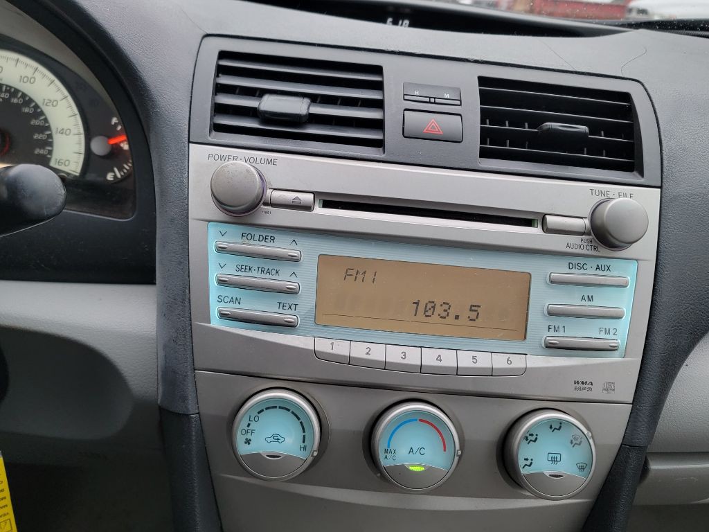 2009 Toyota Camry Image 16