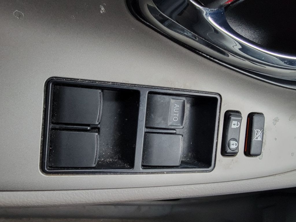 2009 Toyota Camry Image 17