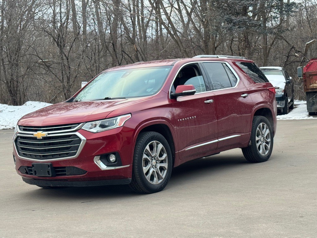 2018 Chevrolet Traverse Image 2