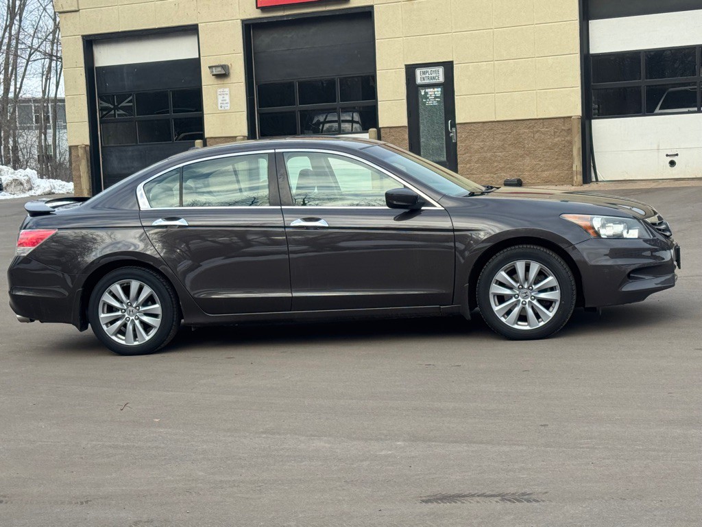 2011 Honda Accord Image 10