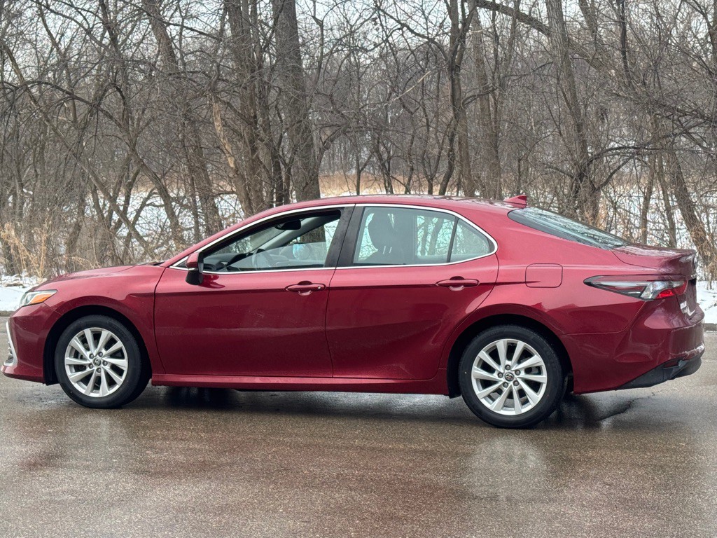 2021 Toyota Camry Image 10