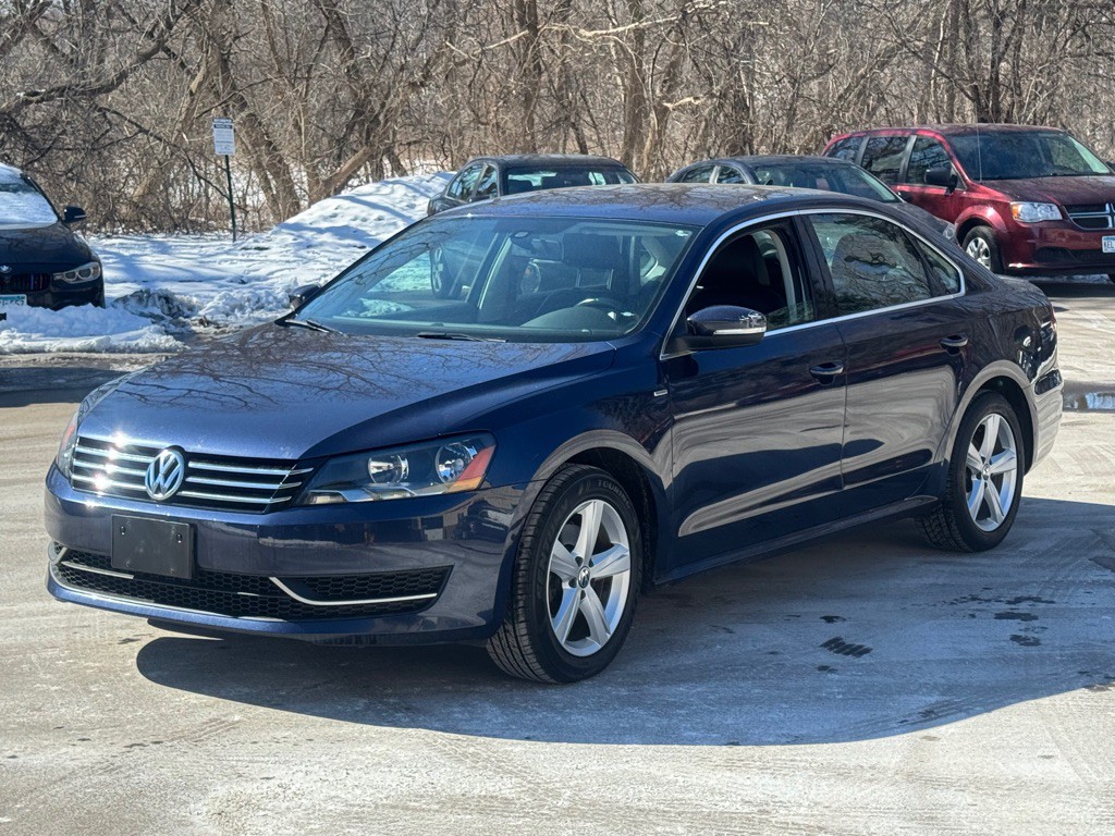 2014 Volkswagen Passat Image 3