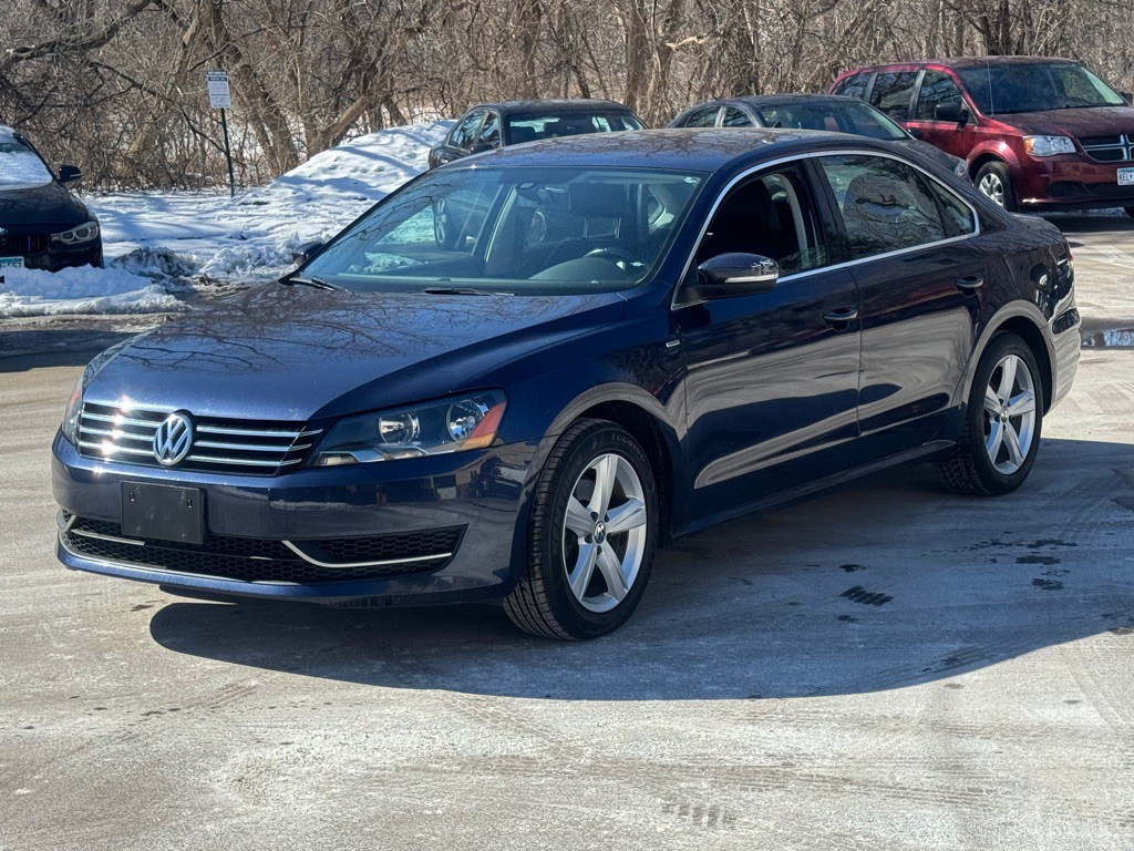 2014 Volkswagen Passat Image 17