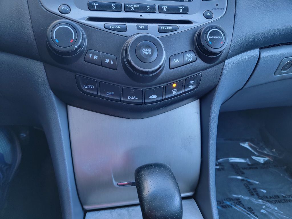 2006 Honda Accord Image 20