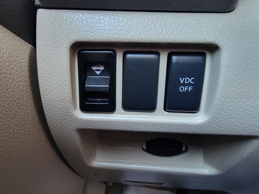 2010 Nissan Altima Image 17