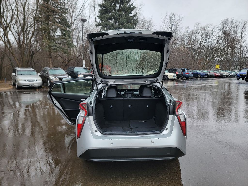 2017 Toyota Prius Image 10