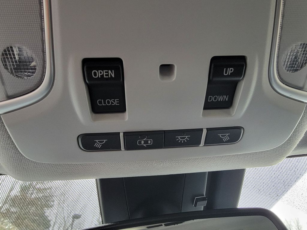 2017 Toyota Prius Image 19