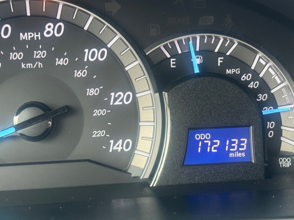 2012 Toyota Camry Image 3