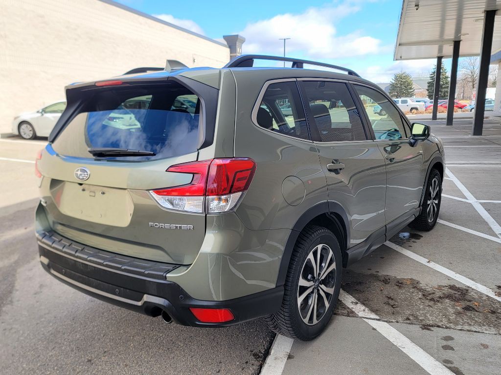2020 Subaru Forester Image 12