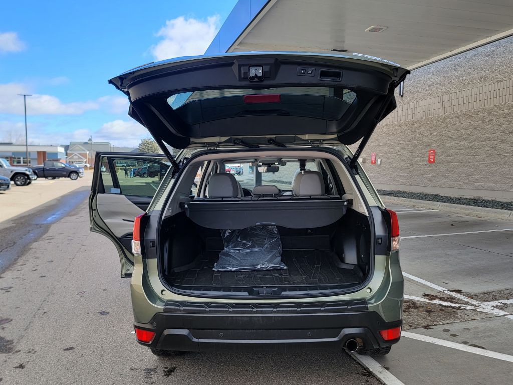2020 Subaru Forester Image 14