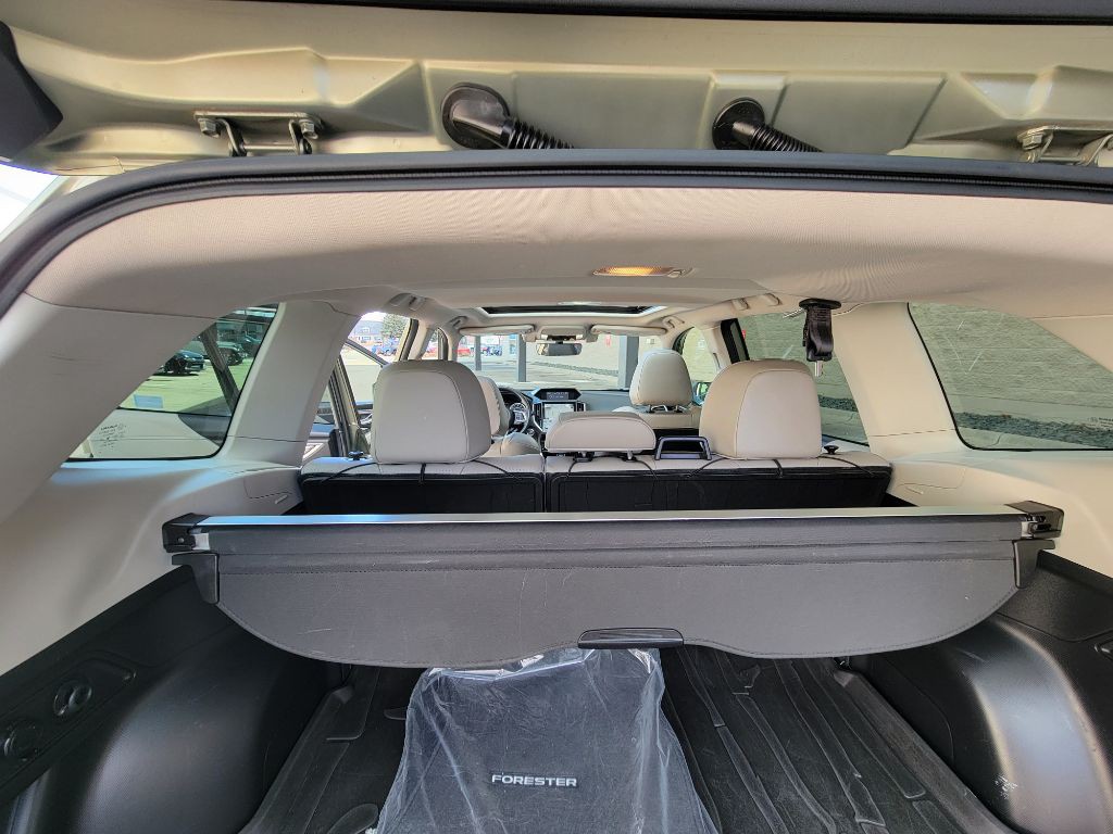 2020 Subaru Forester Image 15