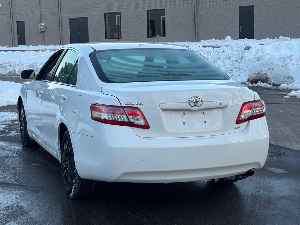 2010 Toyota Camry Image 13