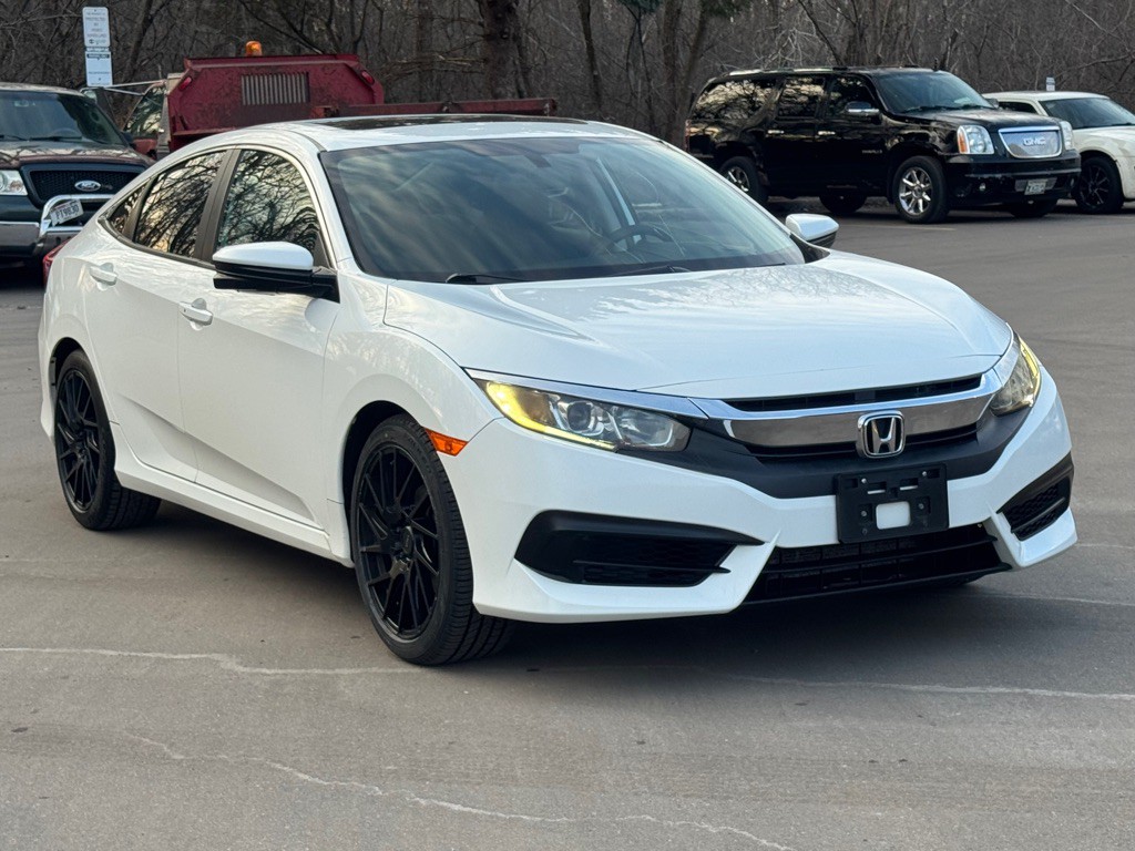 2017 Honda Civic Image 1