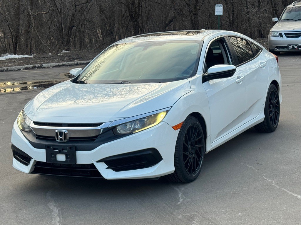2017 Honda Civic Image 2