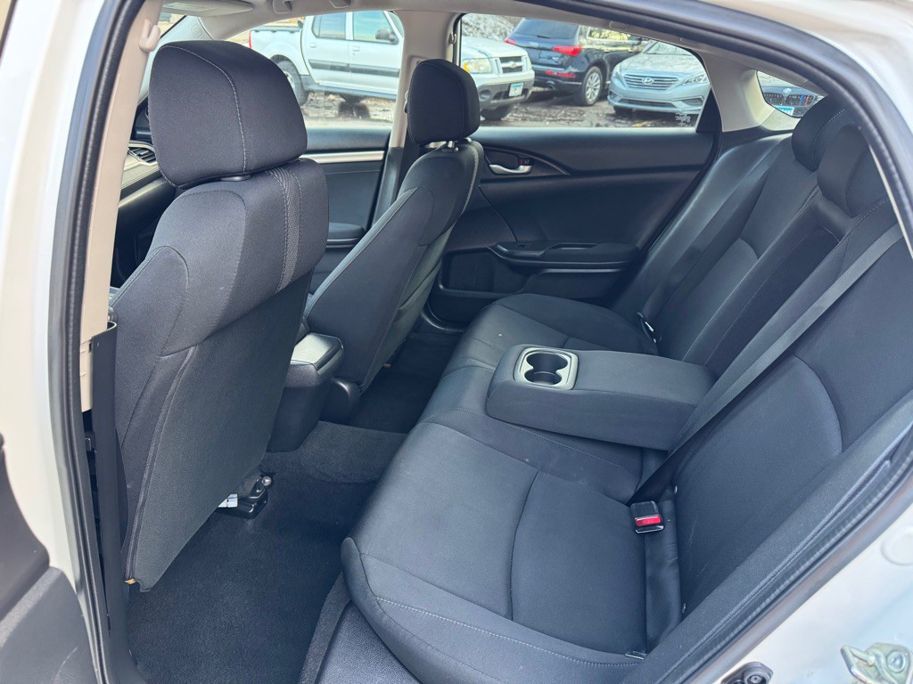 2017 Honda Civic Image 15