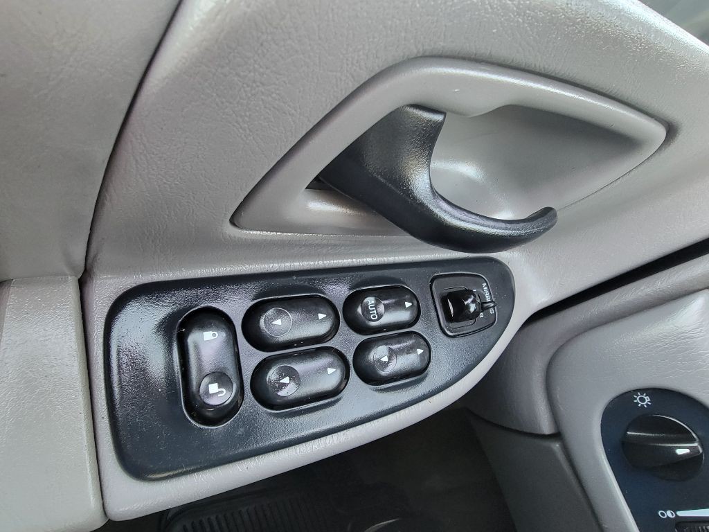 2001 Ford Windstar Image 22