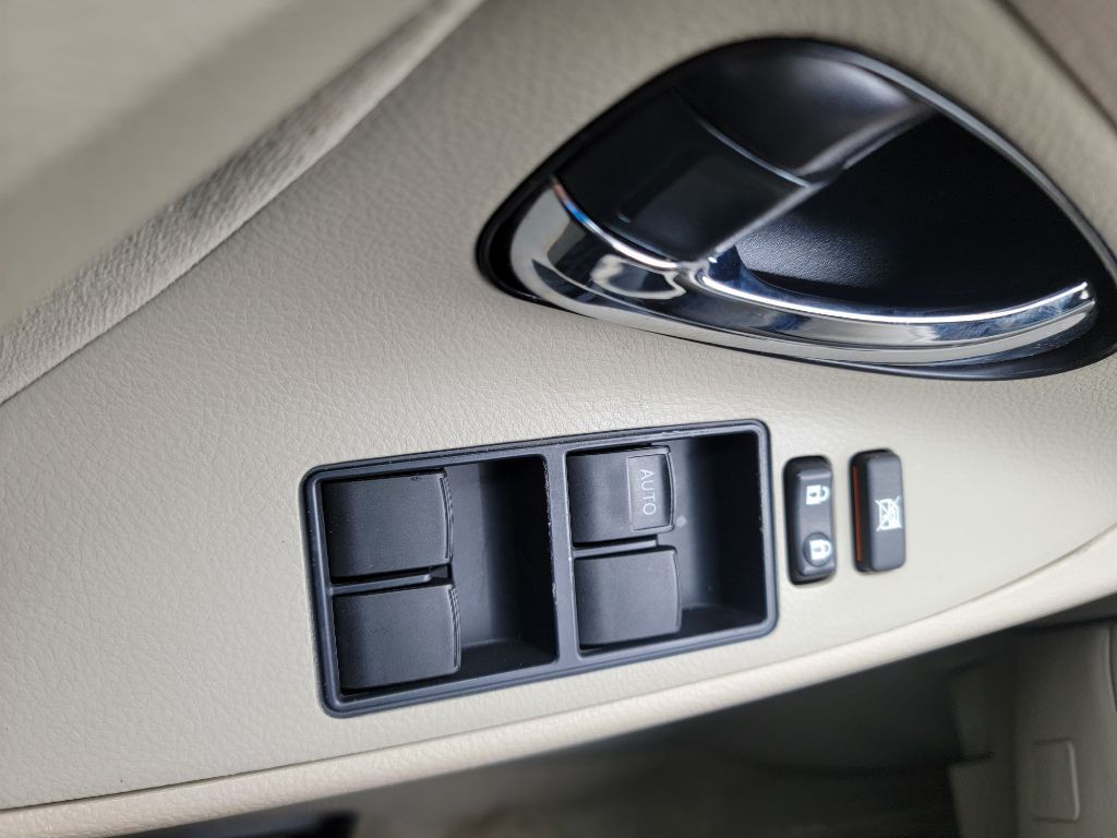 2008 Toyota Camry Image 17
