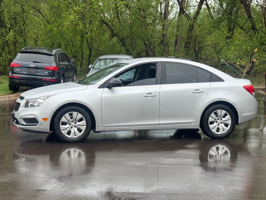 2015 Chevrolet Cruze Image 9