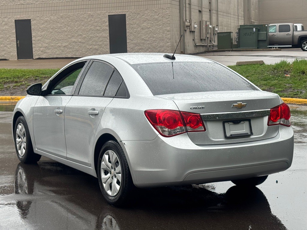 2015 Chevrolet Cruze Image 12