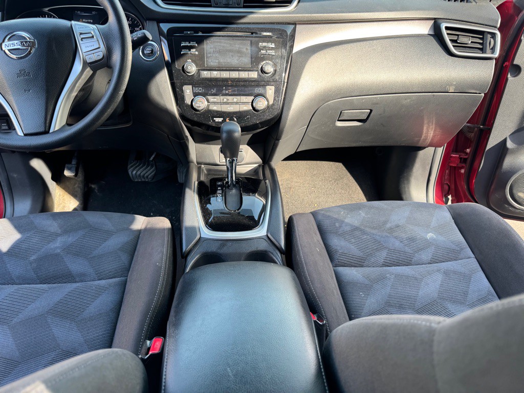 2015 Nissan Rogue Image 8