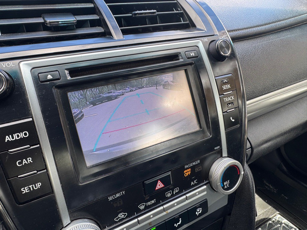 2014 Toyota Camry Image 14