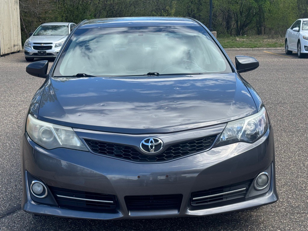 2014 Toyota Camry Image 19