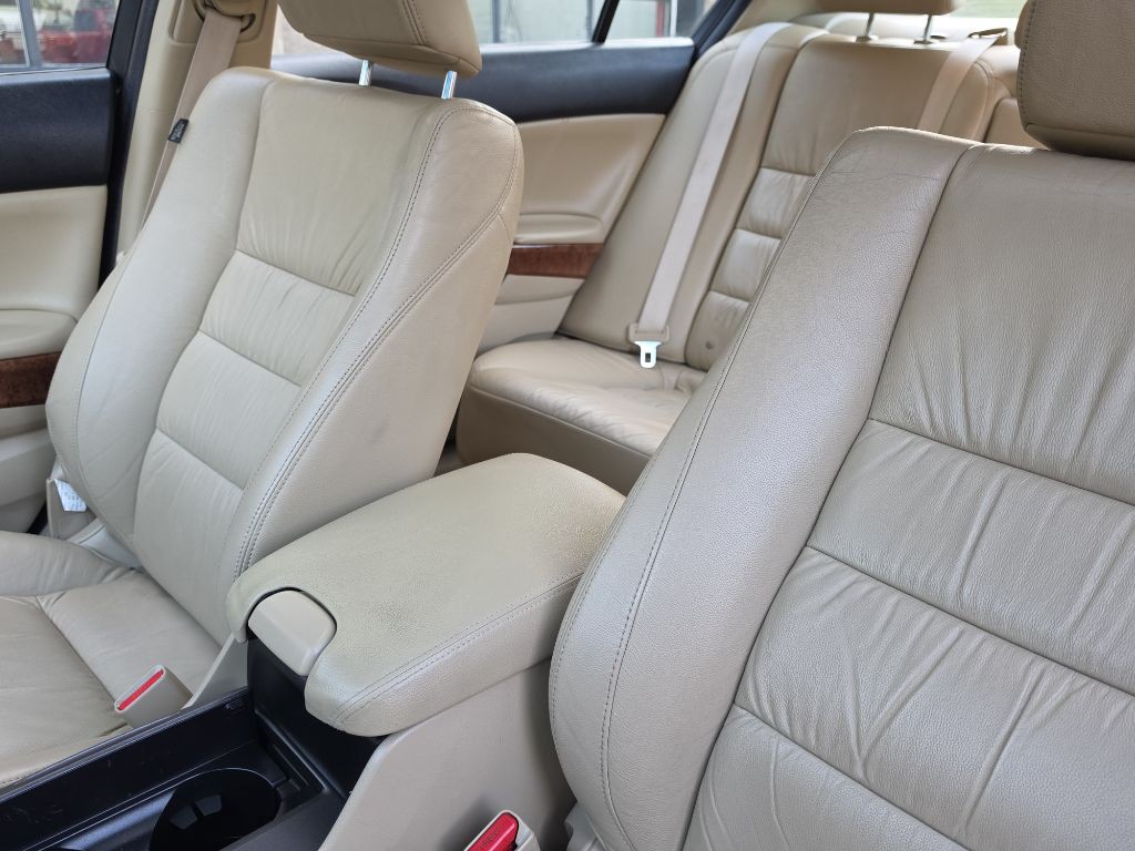 2011 Honda Accord Image 13