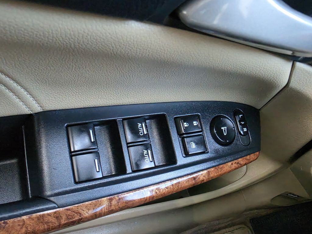 2011 Honda Accord Image 21