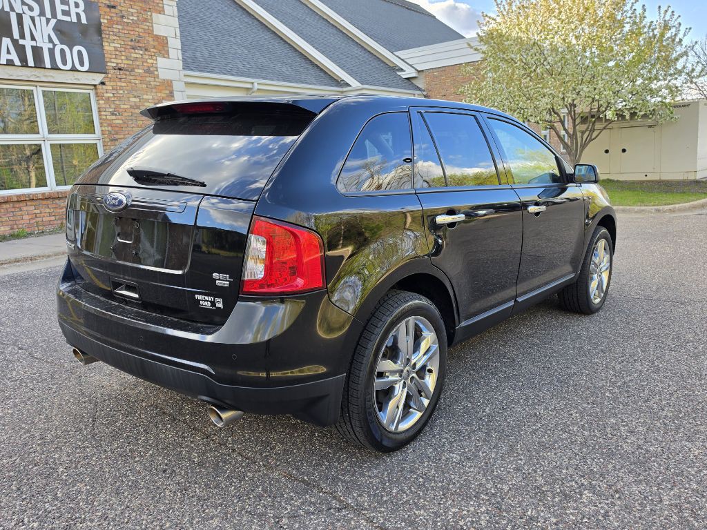 2011 Ford Edge Image 10