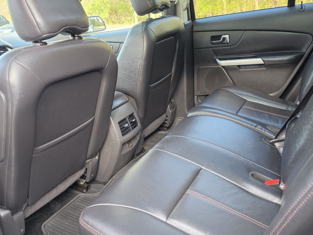 2011 Ford Edge Image 17