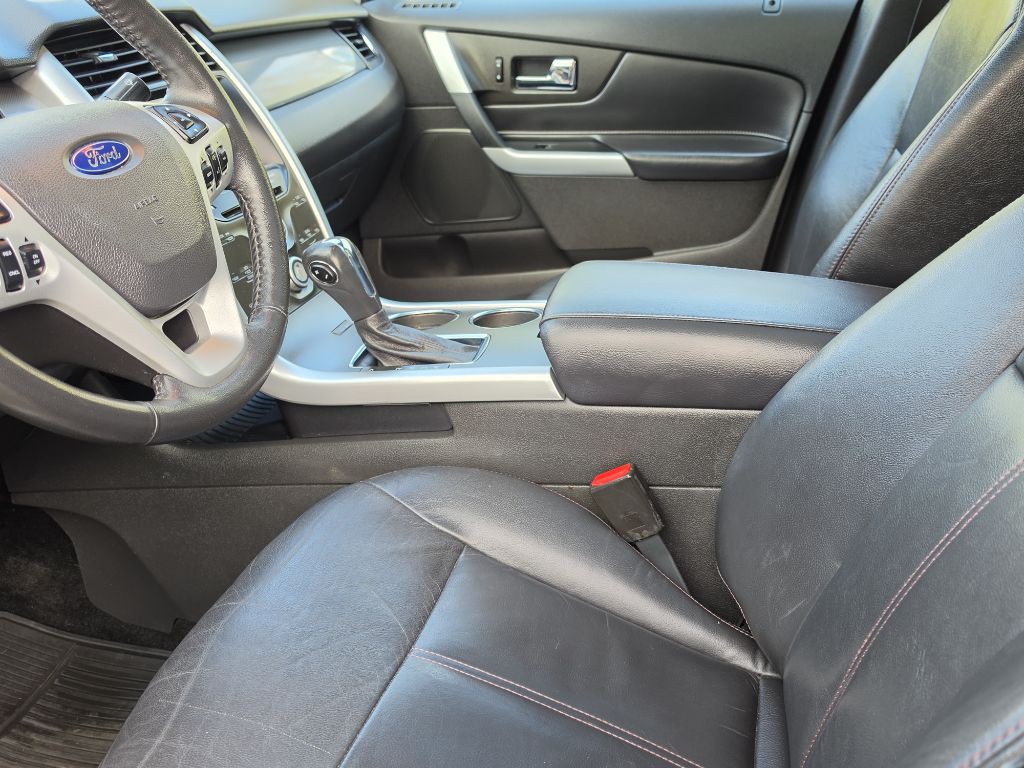 2011 Ford Edge Image 20