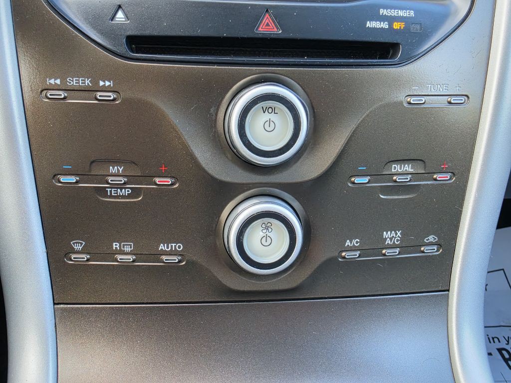 2011 Ford Edge Image 22