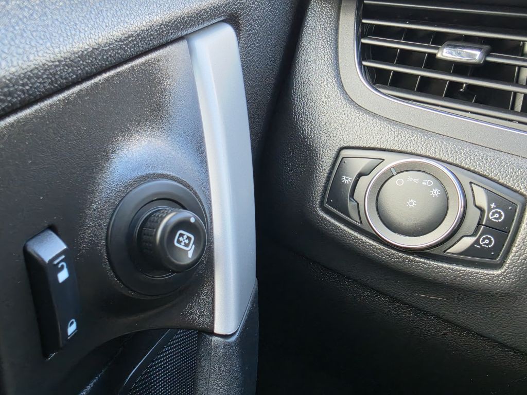 2011 Ford Edge Image 26