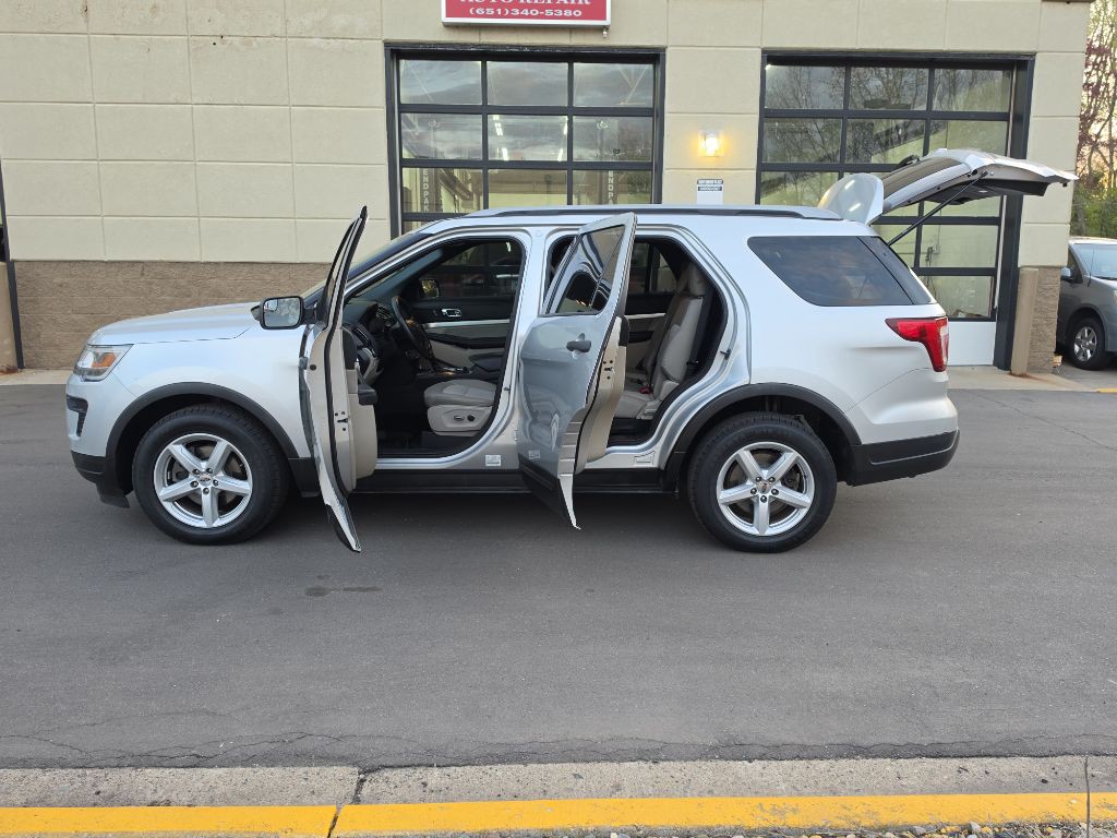 2018 Ford Explorer Image 9