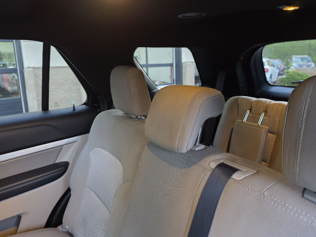 2018 Ford Explorer Image 12