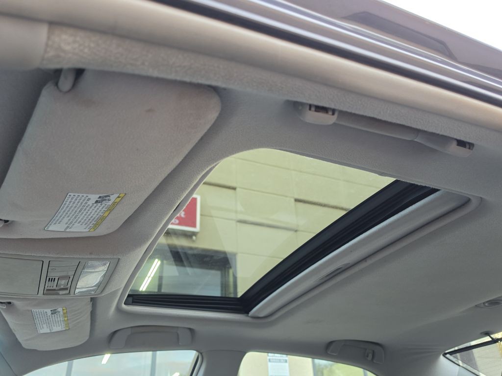 2009 Toyota Camry Image 16