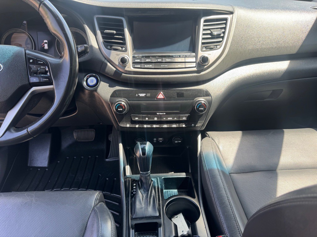 2017 Hyundai Tucson Image 12