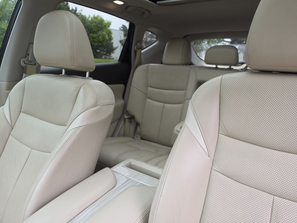 2015 Nissan Murano Image 18