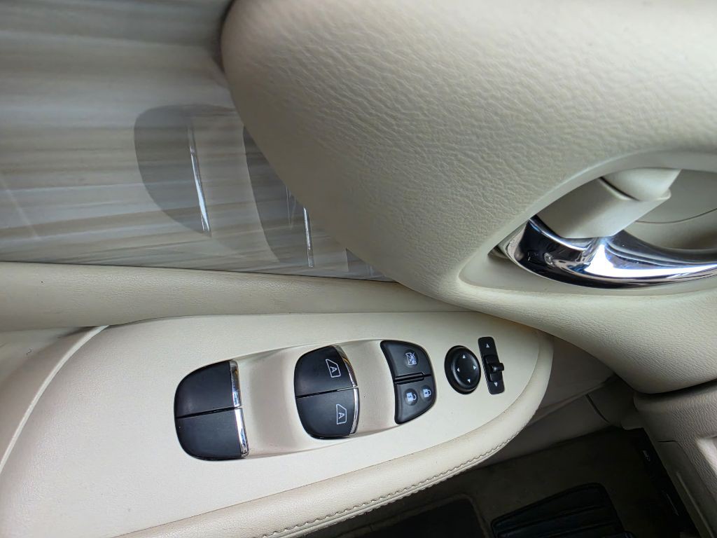 2015 Nissan Murano Image 27