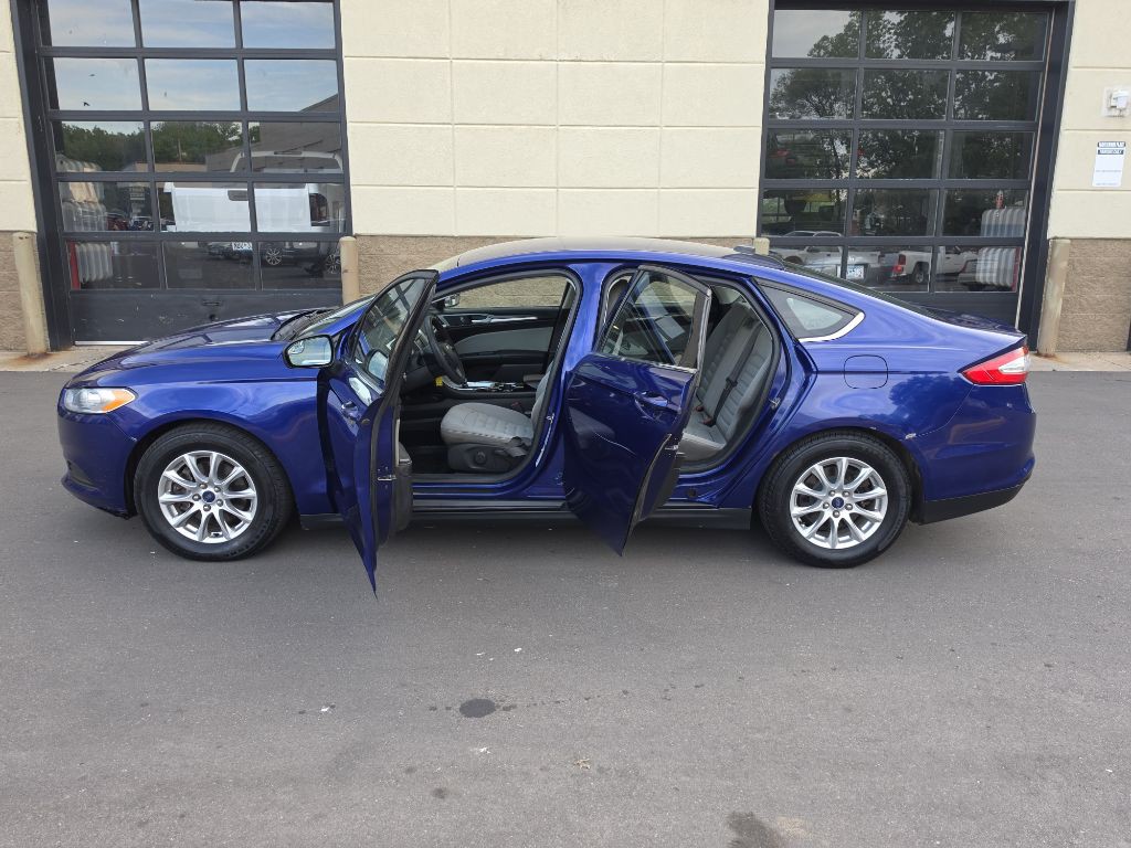 2015 Ford Fusion Image 9