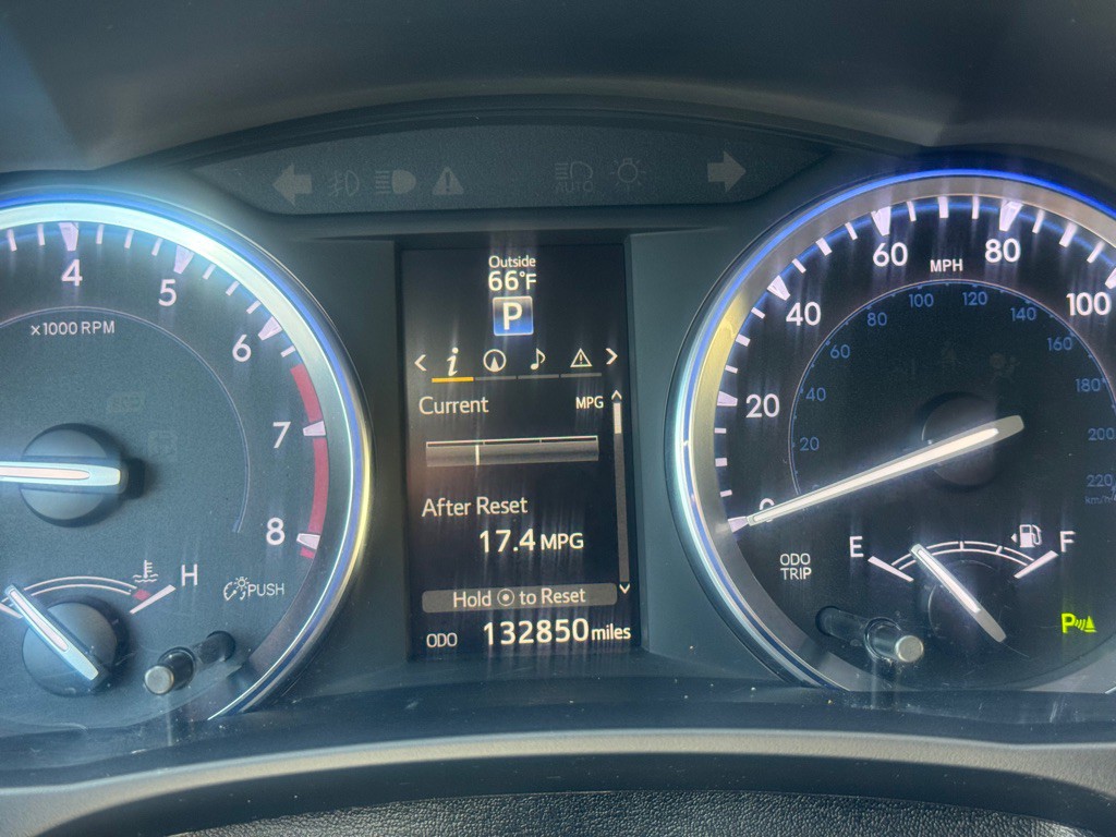 2016 Toyota Highlander Image 3
