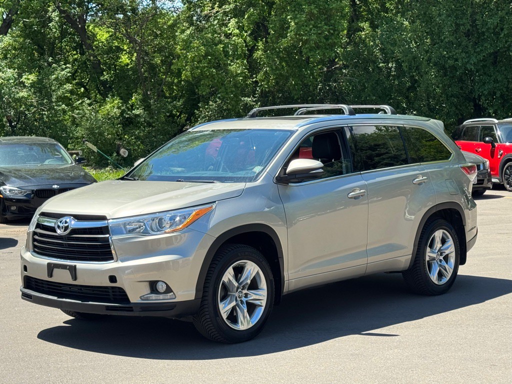 2016 Toyota Highlander Image 9