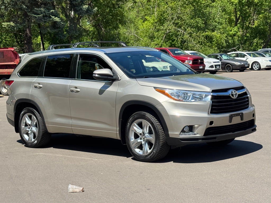 2016 Toyota Highlander Image 10