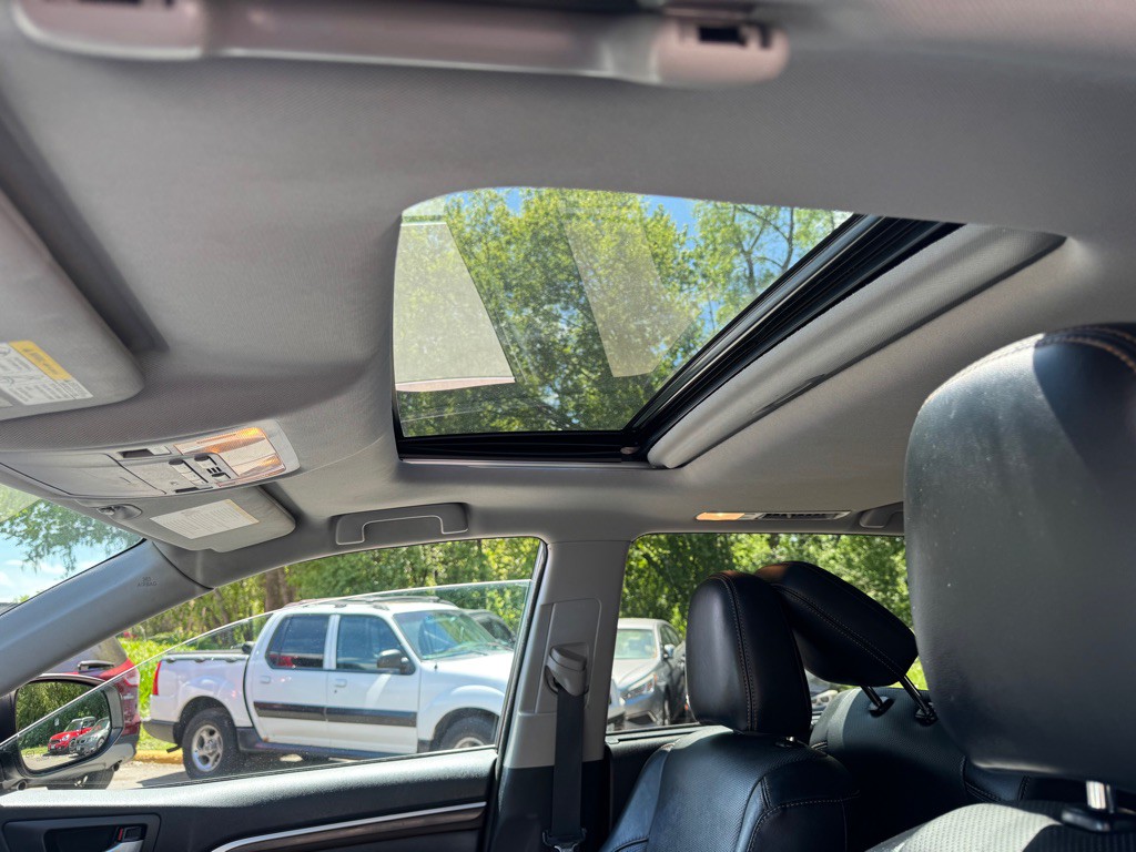 2016 Toyota Highlander Image 12